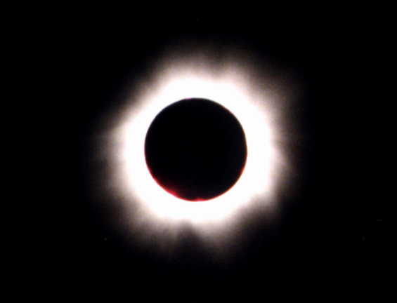 Eclipse3.JPG (6389 octets)
