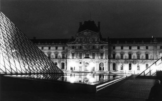 Le Louvre, reflet