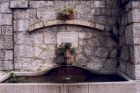 Fontaine sur la place centrale