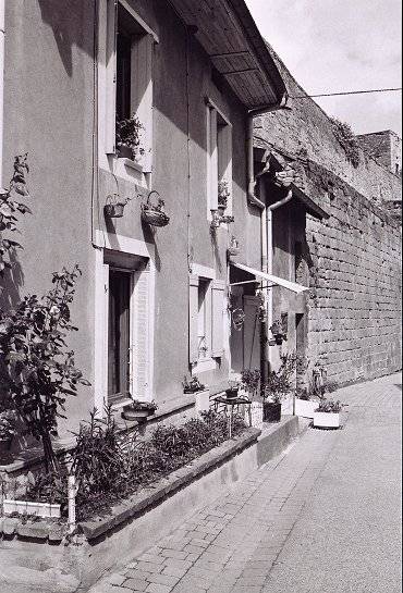 Une maison, un dimanche après-midi